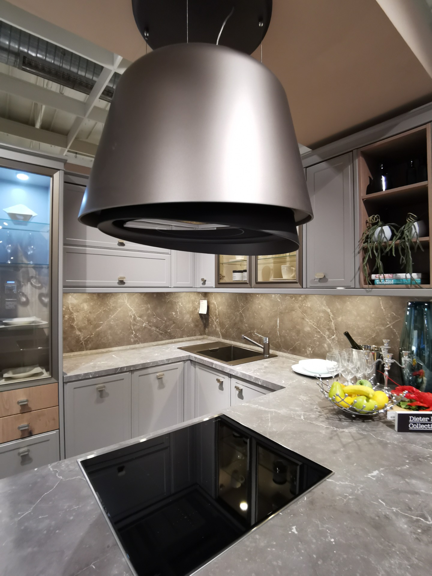 Faber's Belle Gold Add a touch of luxury to your kitchen with this